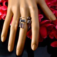 Riyo Handcrafted Gemstone Garnet 925 Silver Ring Faishonable Day
