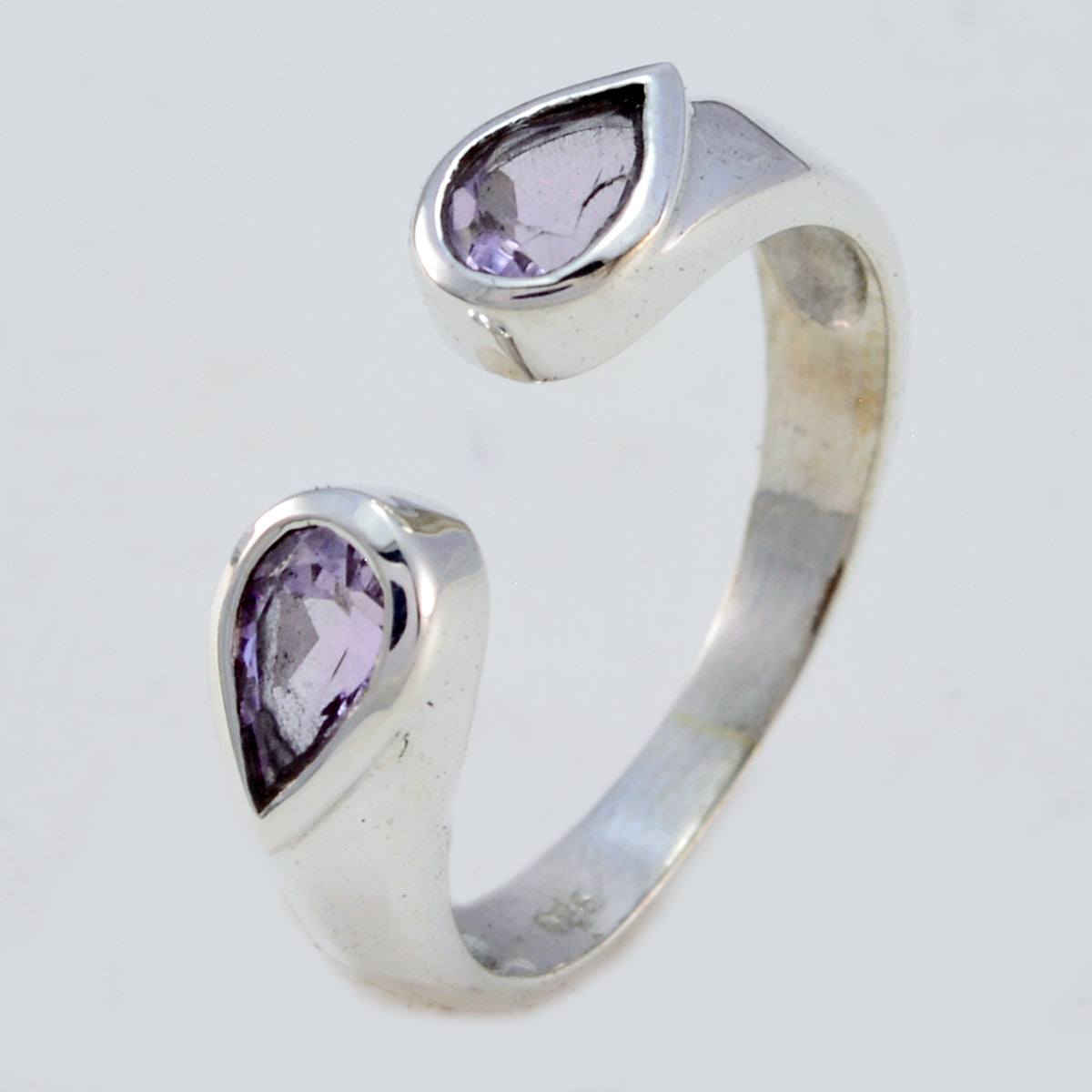Riyo Luscious Gemstone Amethyst Solid Silver Ring Dainty Jewelry