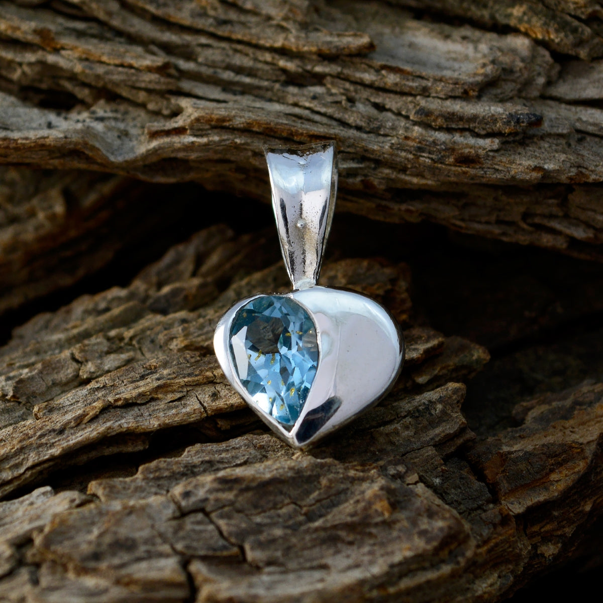Riyo Natural Gemstone Heart Faceted Blue Blue Topaz 925 Sterling Silver Pendant new years day gift