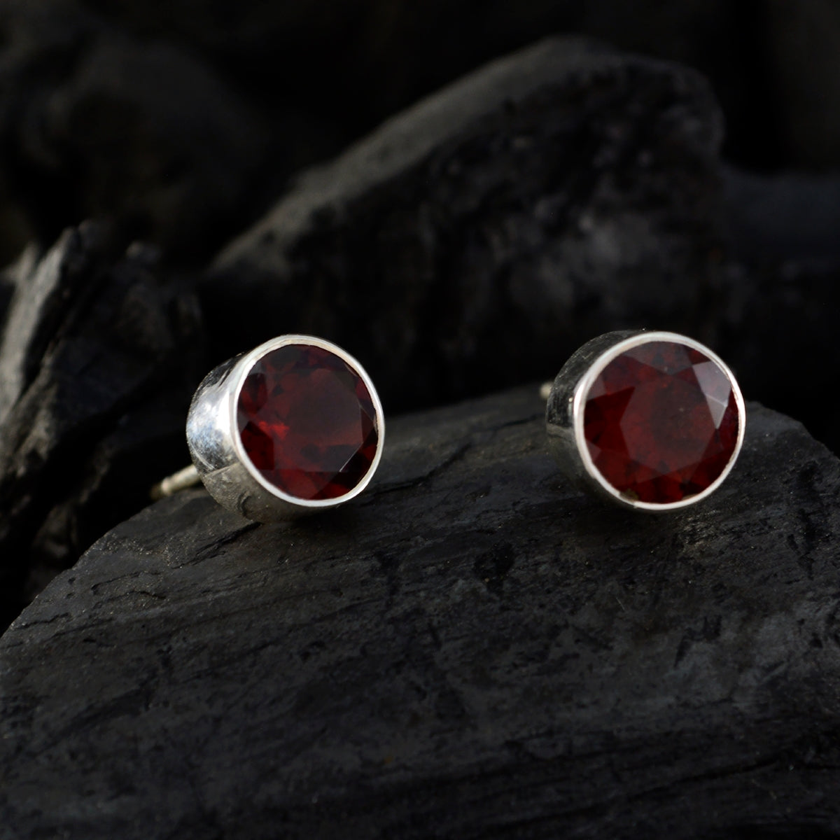 Riyo Natural Gemstone round Faceted Red Garnet Silver Earrings gift for halloween