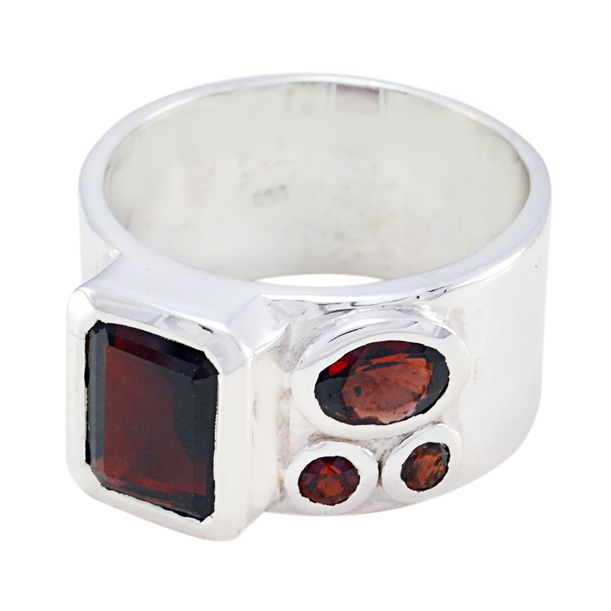 Riyo Rajasthan Stone Garnet Solid Silver Ring Famous Jewelry Brands