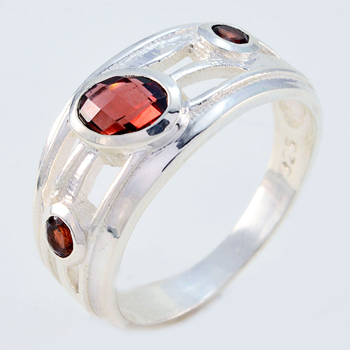 Riyo Splendiferous Gemstones Garnet 925 Silver Ring Fancy Jewelry