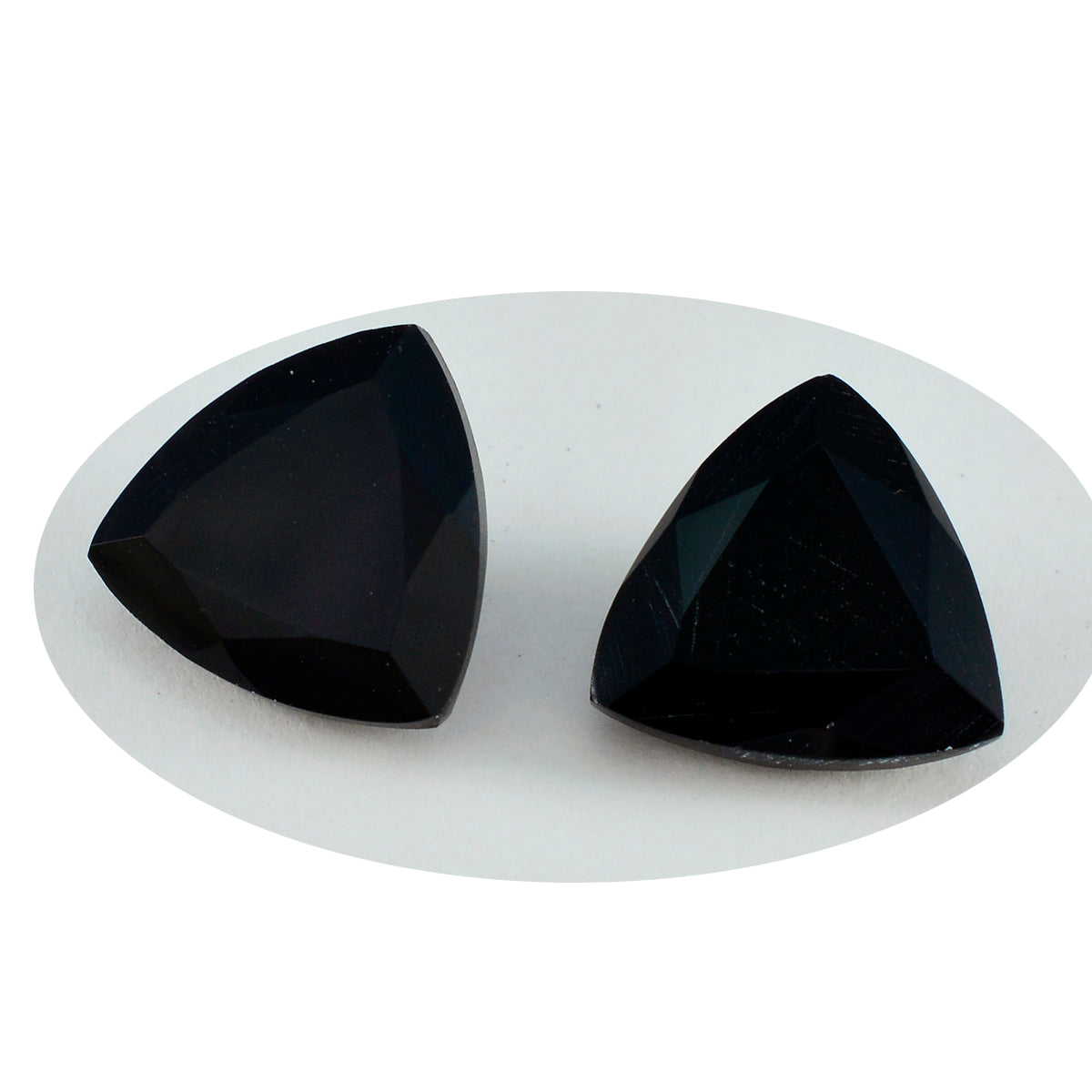 Riyogems 1PC Genuine Black Onyx Faceted 15x15 mm Trillion Shape excellent Quality Stone