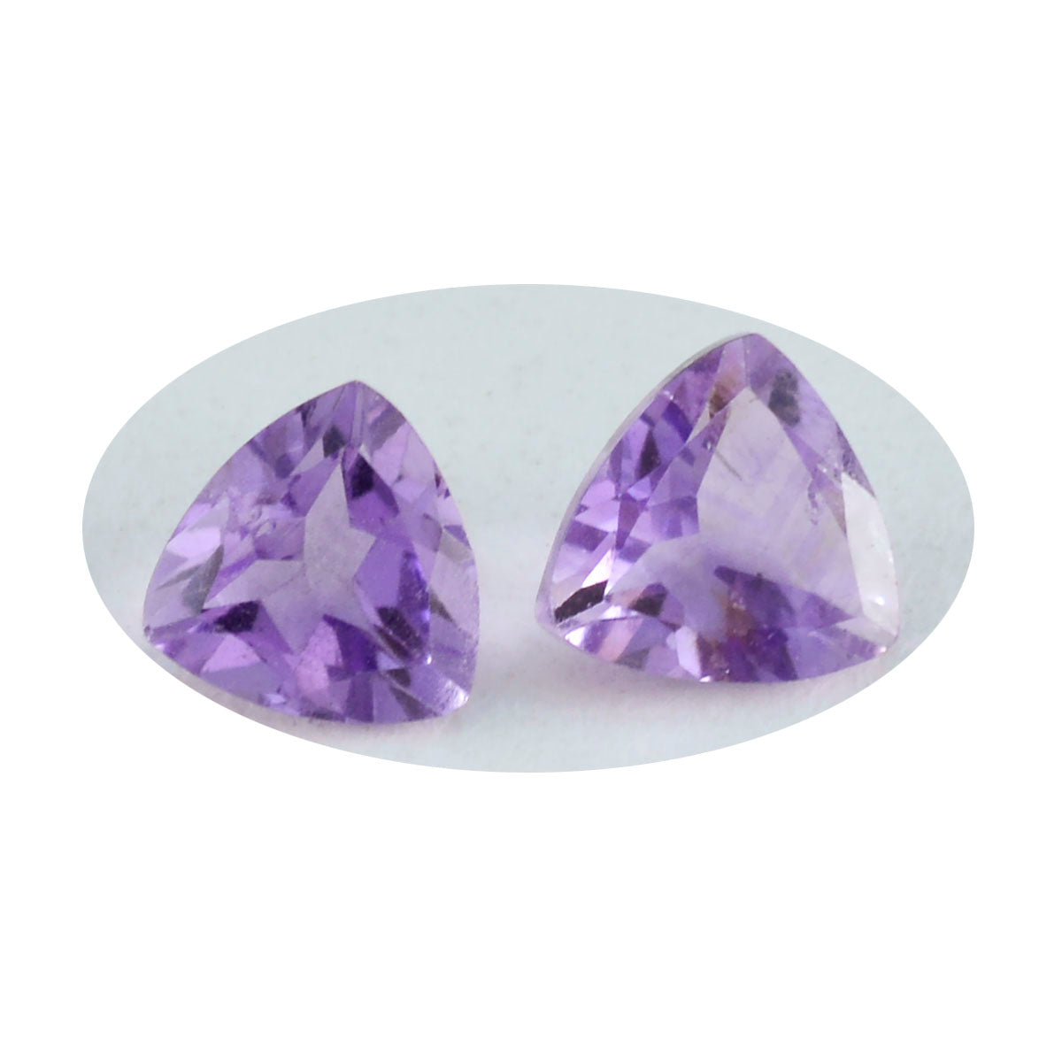 Riyogems 1PC Natural Purple Amethyst Faceted 8x8 mm Trillion Shape fantastic Quality Loose Gems