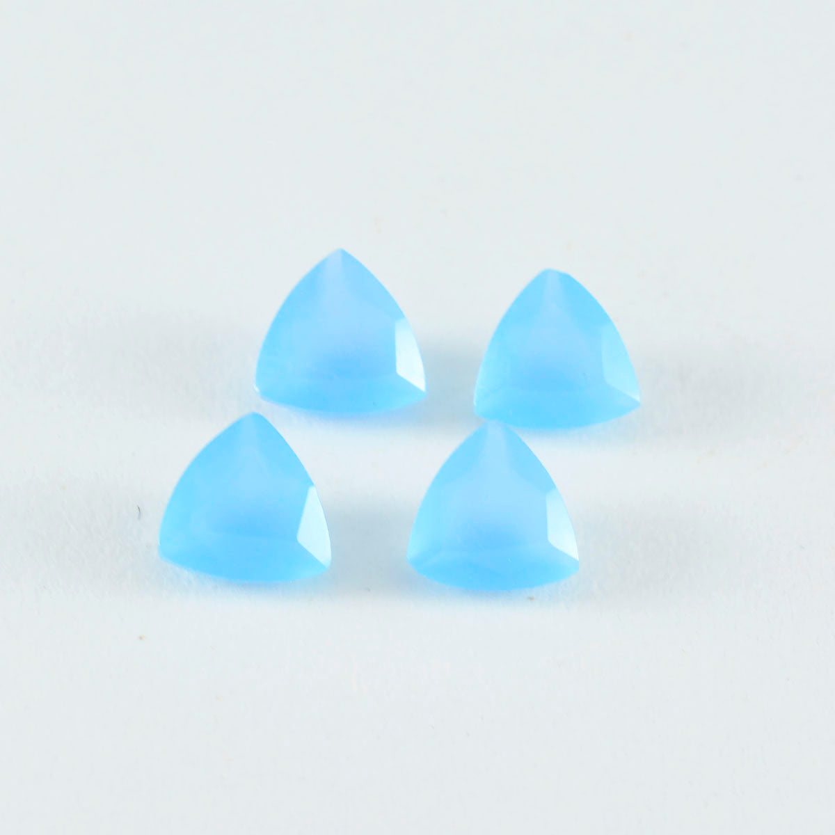 Riyogems 1PC Real Blue Chalcedony Faceted 8x8 mm Trillion Shape handsome Quality Stone