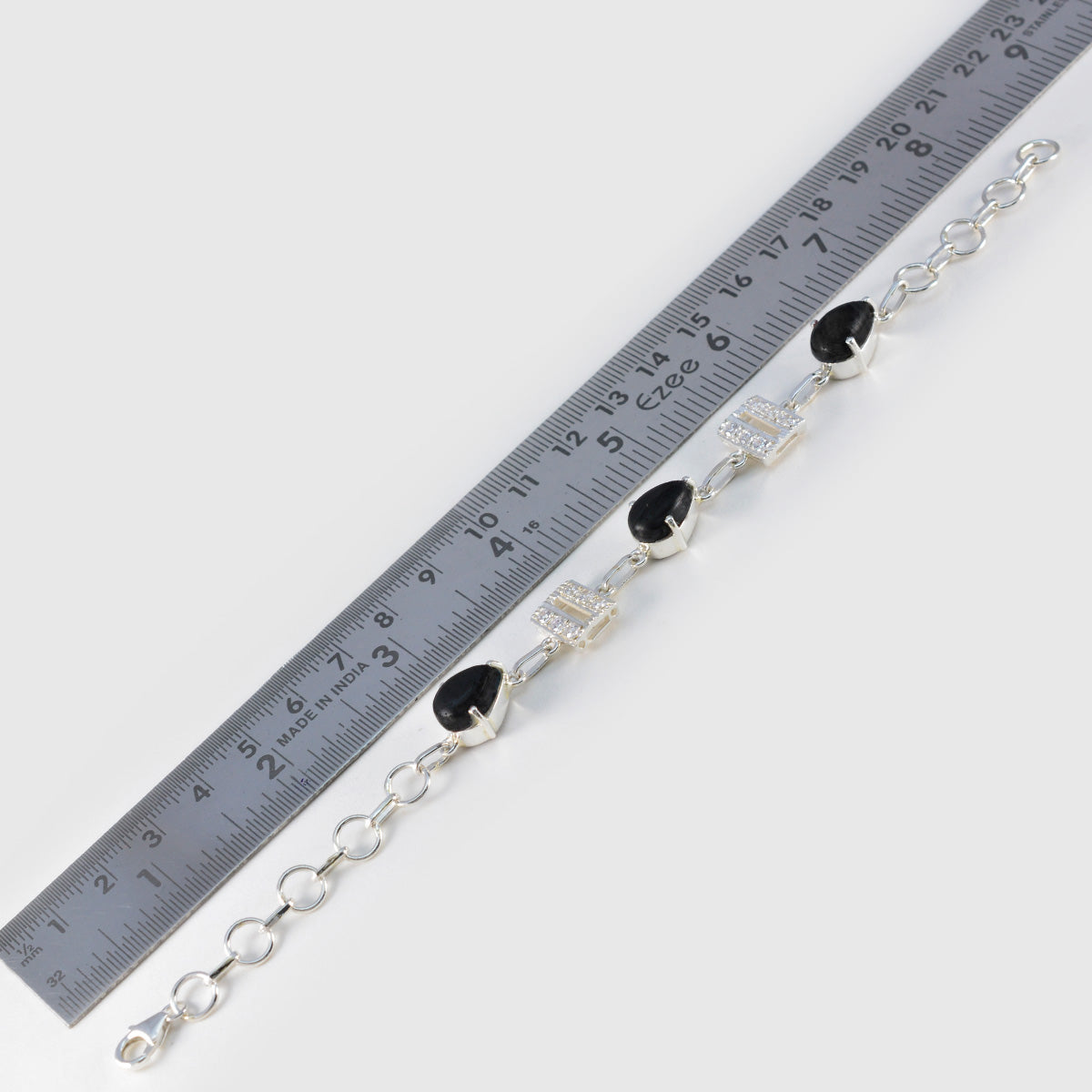 Riyo Pulsera antigua de plata de ley 925 para mujer, pulsera de ónix negro, pulsera con ajuste de punta y eslabones de anzuelo, talla L, 6-8,5 pulgadas.