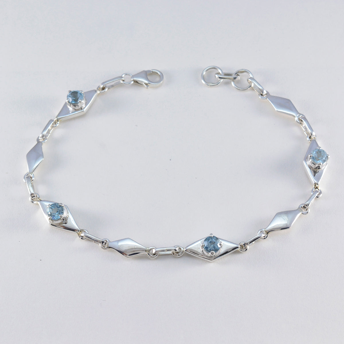 riyo smycken 925 sterling silver armband för kvinnor blå topas armband stift inställning armband med fisk krok länk armband l storlek 6-8,5 tum.