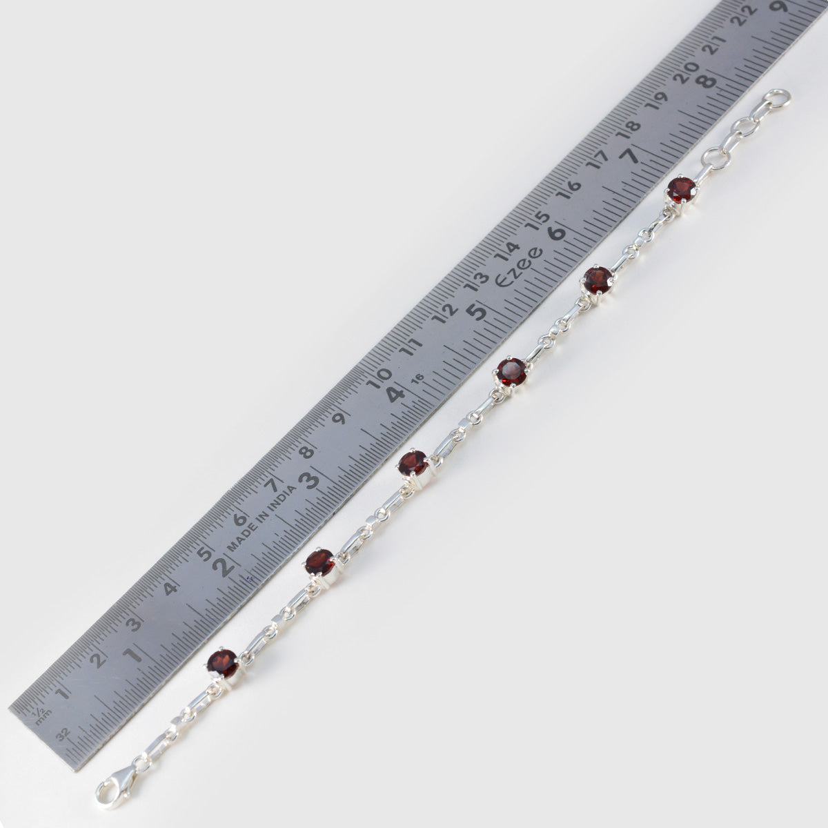 Riyo Prachtige 925 sterling zilveren armband voor dames granaatarmband Prong Setting-armband met vishaakschakelarmband L-maat 6-8,5 inch.