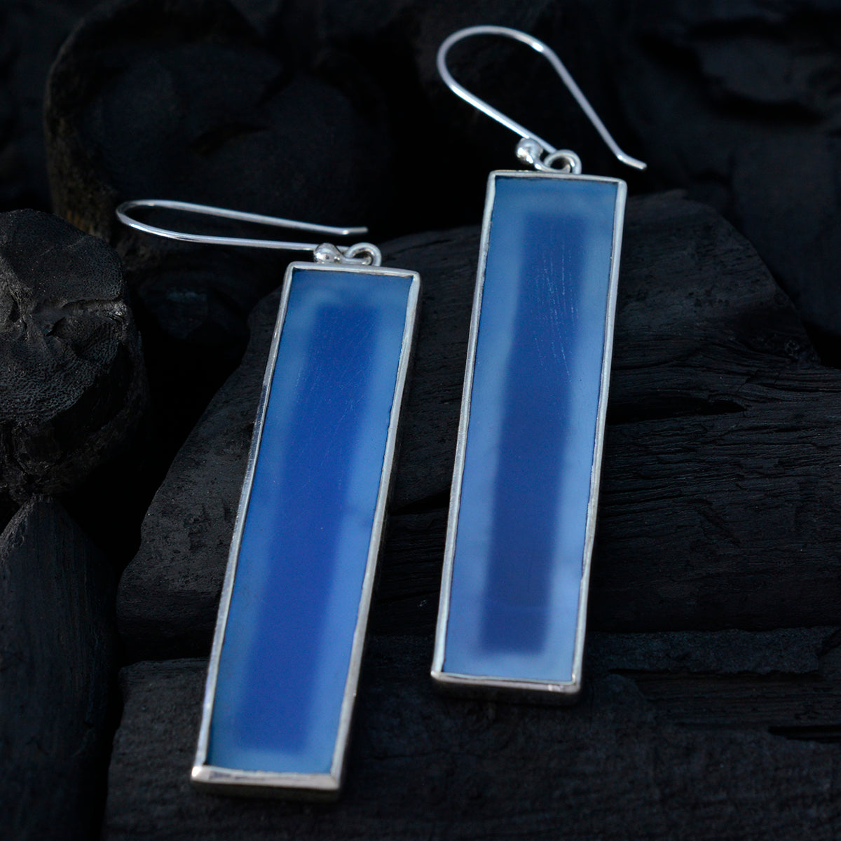 Riyo Drop-Dead Wunderschöner 925er Sterlingsilber-Ohrring für Damen, blauer Chalcedon-Ohrring, Lünettenfassung, blauer Ohrring, baumelnder Ohrring