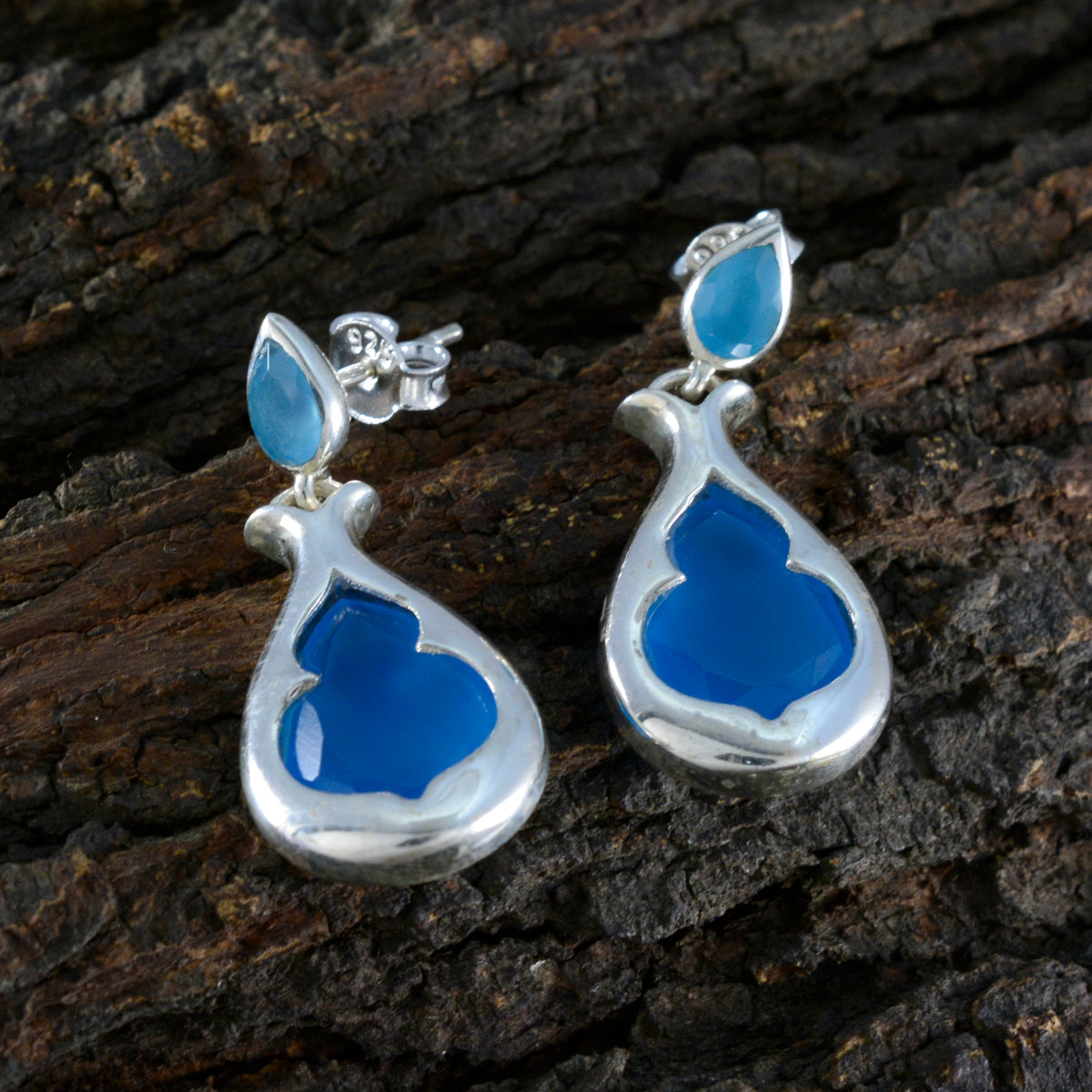 Riyo Drop-Dead Wunderschöner Sterling-Silber-Ohrring für Demoiselle, blauer Chalcedon-Ohrring, Lünettenfassung, blauer Ohrring-Ohrstecker