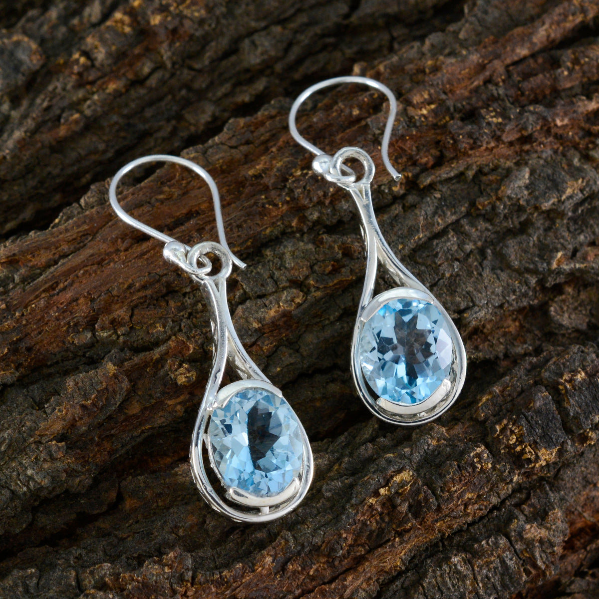 riyo splendido orecchino in argento sterling per la sorella orecchino con topazio blu con castone orecchino blu orecchino pendente