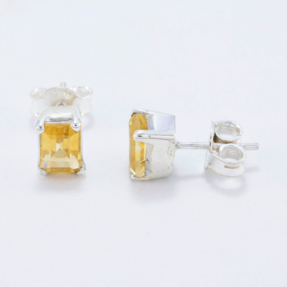 Riyo hinreißender Sterlingsilber-Ohrring für Frau, Citrin-Ohrring, Lünettenfassung, gelber Ohrring, Ohrstecker