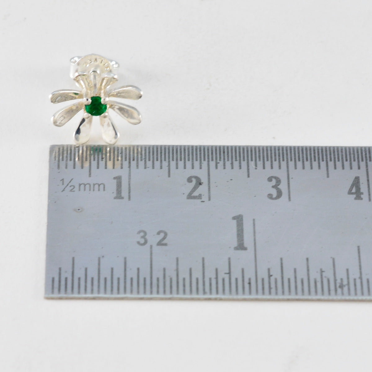 Riyo Aangenaam 925 Sterling Zilveren Oorbel Voor Lady Emerald CZ Oorbel Bezel Setting Groene Oorbel Stud Oorbel