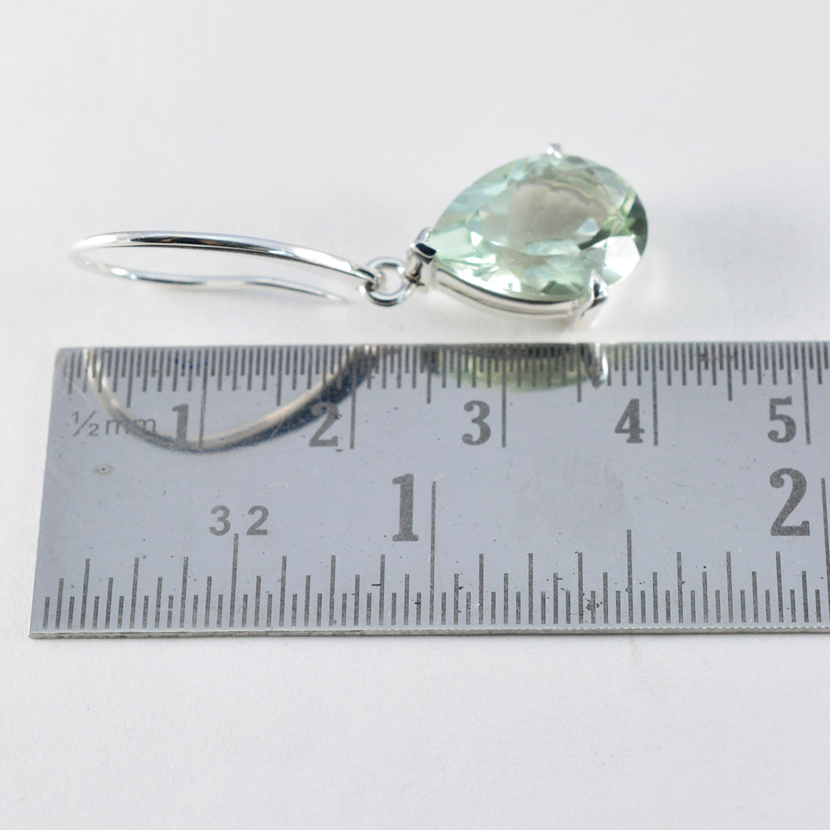 Riyo Aantrekkelijke 925 Sterling Zilveren Oorbel Voor Vrouw Groene Amethist Oorbel Bezel Setting Groene Oorbel Dangle Earring