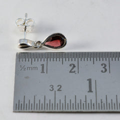 Riyo Bezaubernder 925er Sterlingsilber-Ohrring für Schwester, Granat-Ohrring, Lünettenfassung, roter Ohrring-Ohrstecker