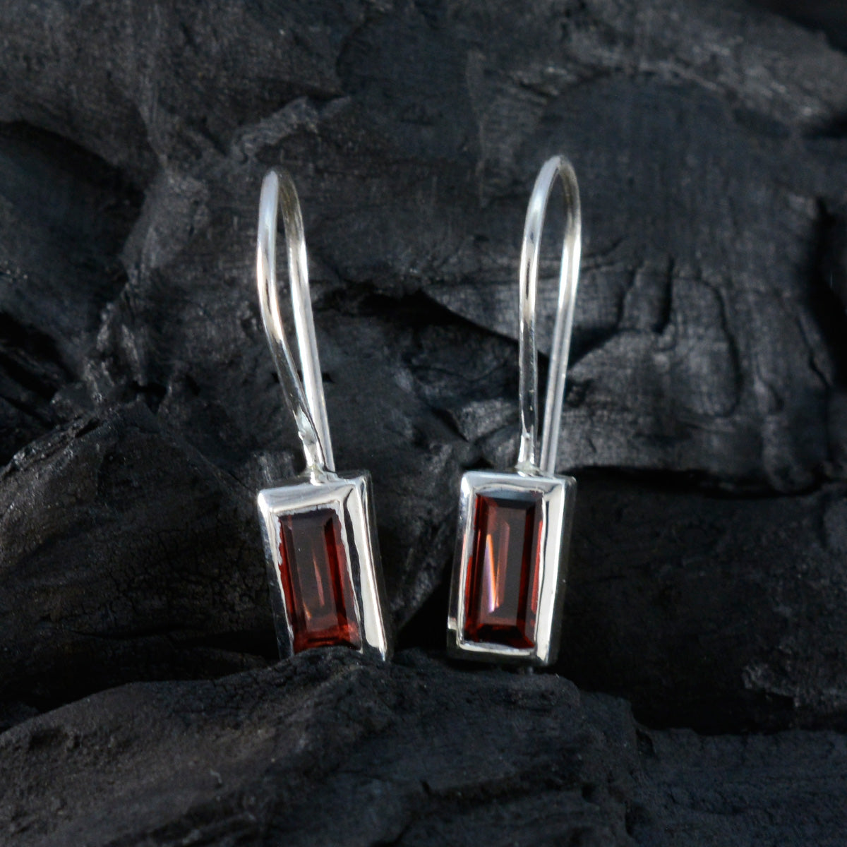 Riyo Foxy 925 Sterling Zilveren Oorbel Voor Meisje Granaat Oorbel Bezel Setting Rode Oorbel Dangle Earring