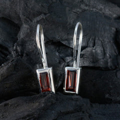 Riyo Foxy 925 Sterling Silber Ohrring für Mädchen, Granat-Ohrring, Lünettenfassung, roter Ohrring, baumelnder Ohrring