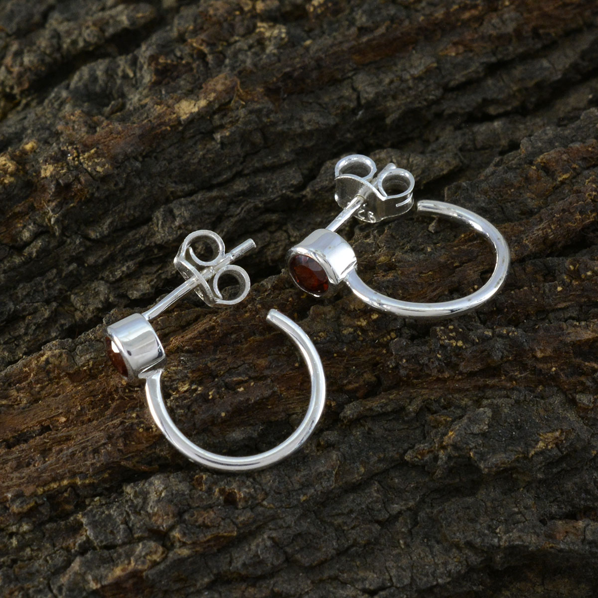 Riyo Ravishing Sterling Silver Earring For Sister Garnet Earring Bezel Setting Red Earring Stud Earring