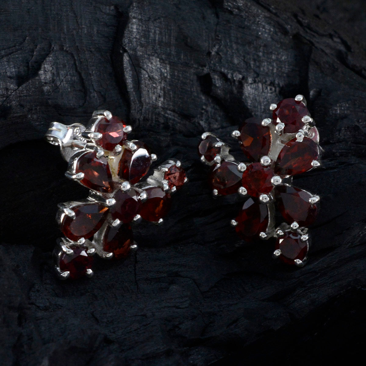 Riyo Ravishing Sterling Silver Earring For Girl Garnet Earring Bezel Setting Red Earring Stud Earring