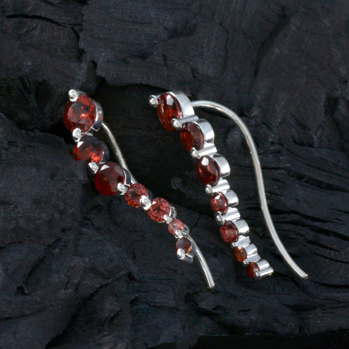Декоративные серьги riyo из стерлингового серебра 925 пробы для женщин, серьги с гранатом, безель, красные серьги, серьги-каффы