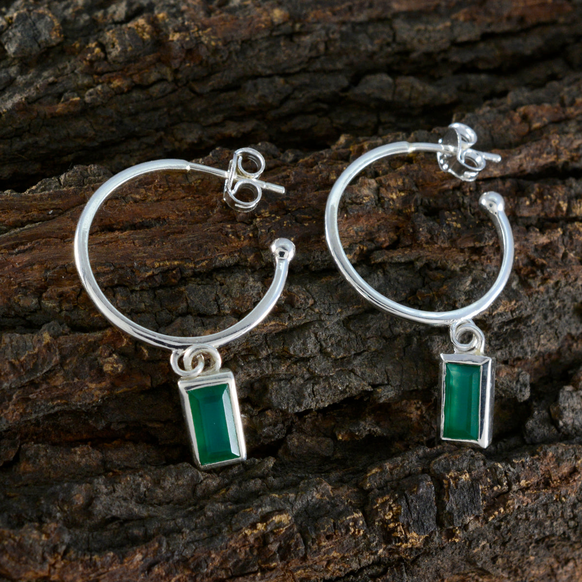 Riyo Sightly 925 Sterling Silber Ohrring für Damen, grüner Onyx-Ohrring, Lünettenfassung, grüner Ohrring, baumelnder Ohrring