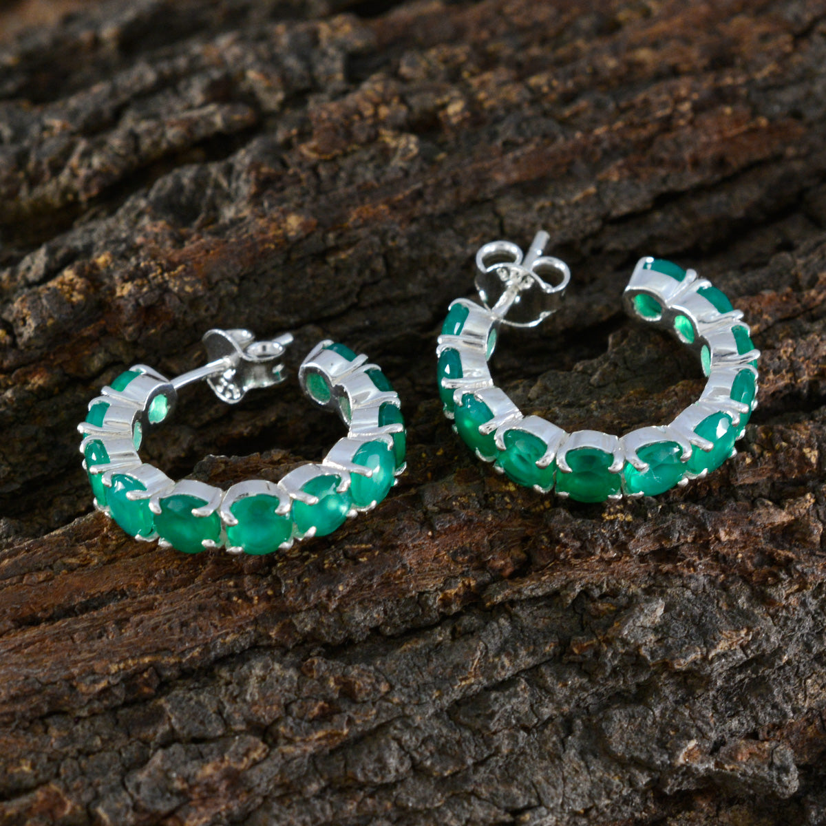 Riyo Beauteous 925 Sterling Silber Ohrring für Dame, grüner Onyx-Ohrring, Lünettenfassung, grüner Ohrring-Ohrstecker