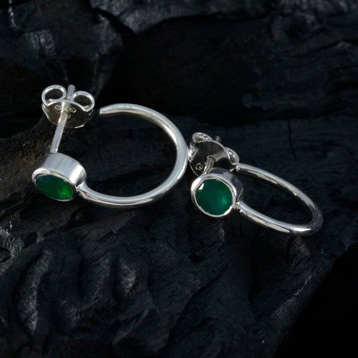 Riyo Gorgeous 925 Sterling Silver Earring For Wife Indian Emerald Earring Bezel Setting Green Earring Stud Earring