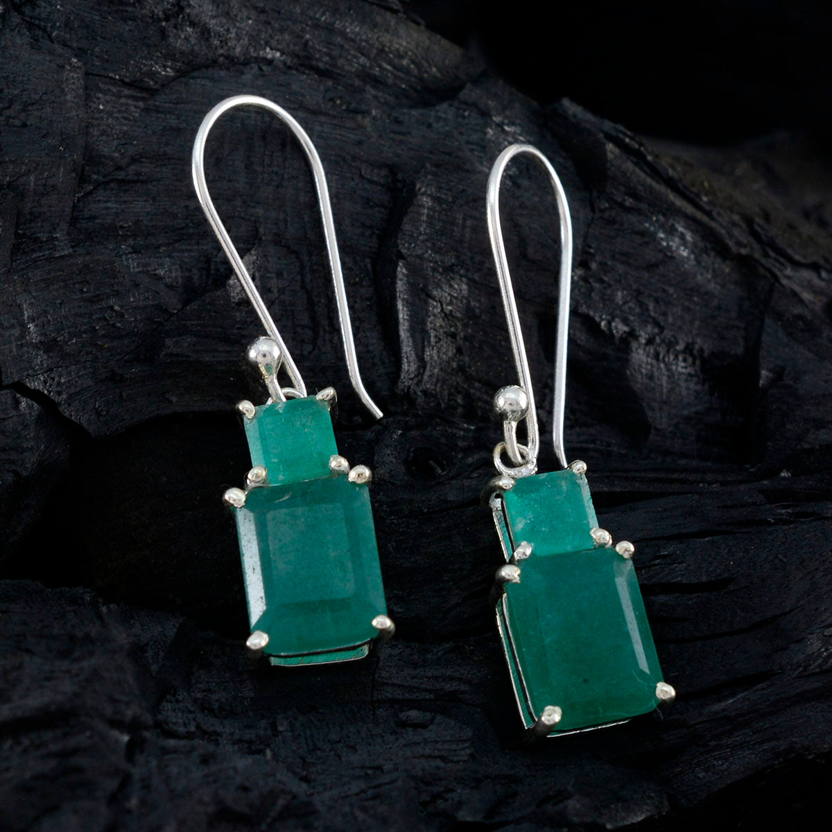 Riyo Handsome 925 Sterling Silver Earring For Girl Indian Emerald Earring Bezel Setting Green Earring Dangle Earring