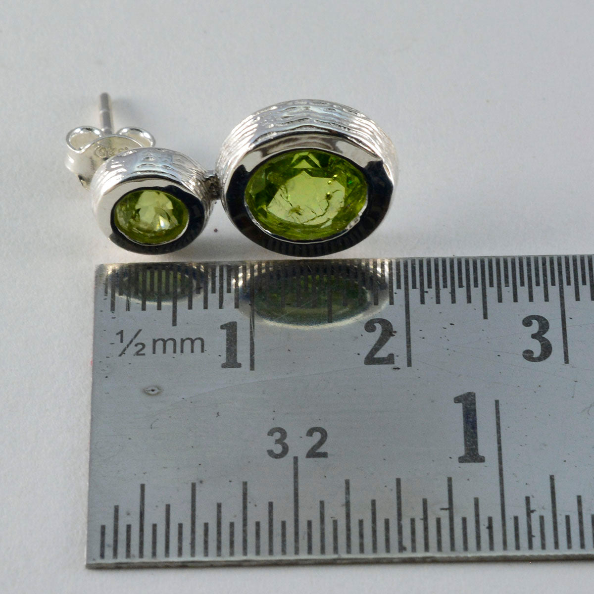 Riyo Pleasing 925 Sterling Silver Earring For Girl Peridot Earring Bezel Setting Green Earring Stud Earring