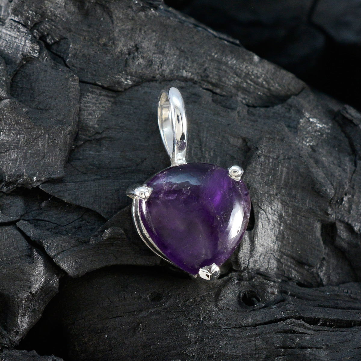 Colgante de plata de ley con amatista púrpura y cabujón de corazón de piedras preciosas calientes de riyo, regalo para un amigo