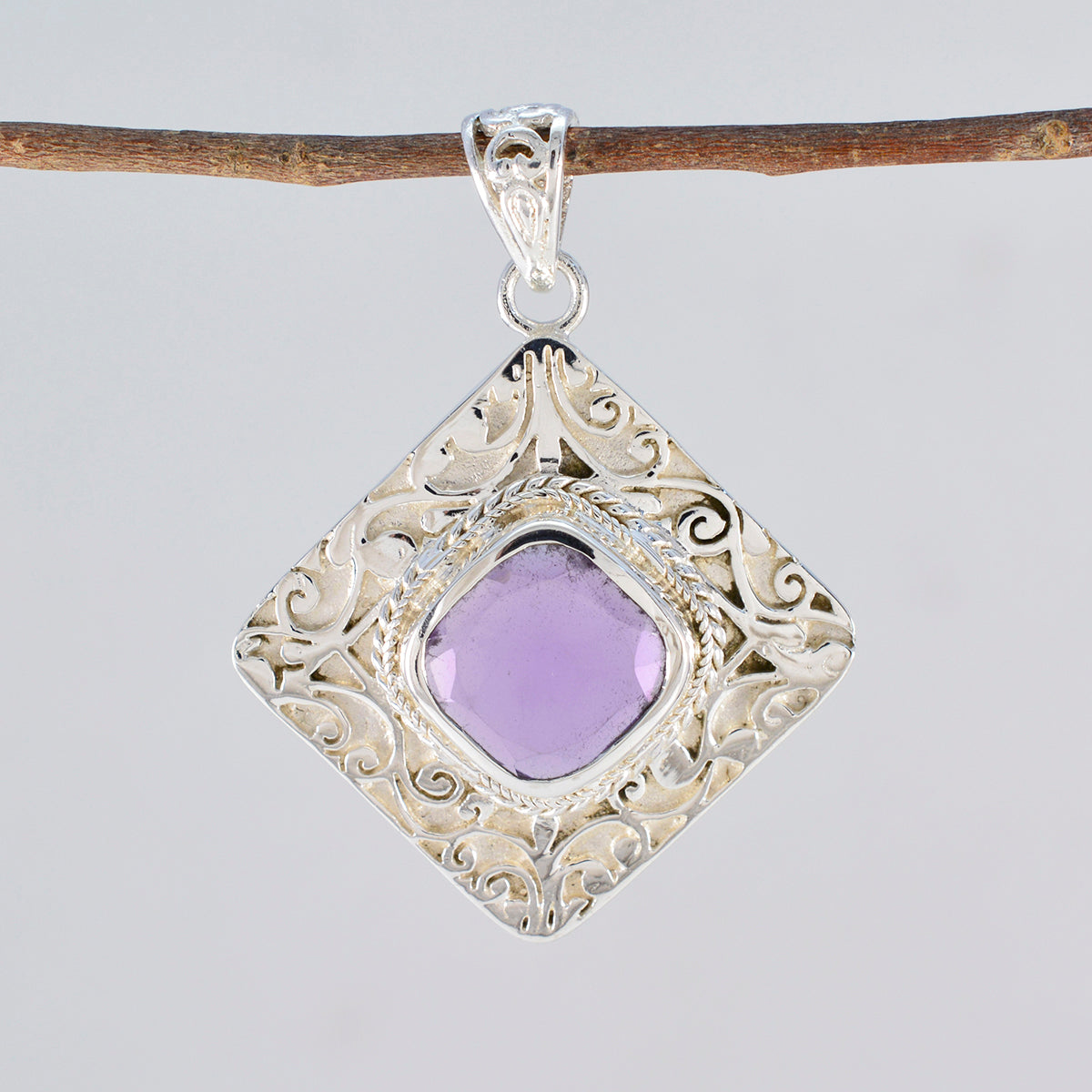 Bonito cojín de piedras preciosas de riyo, amatista púrpura facetada, colgante de plata de ley 997, regalo para cumpleaños
