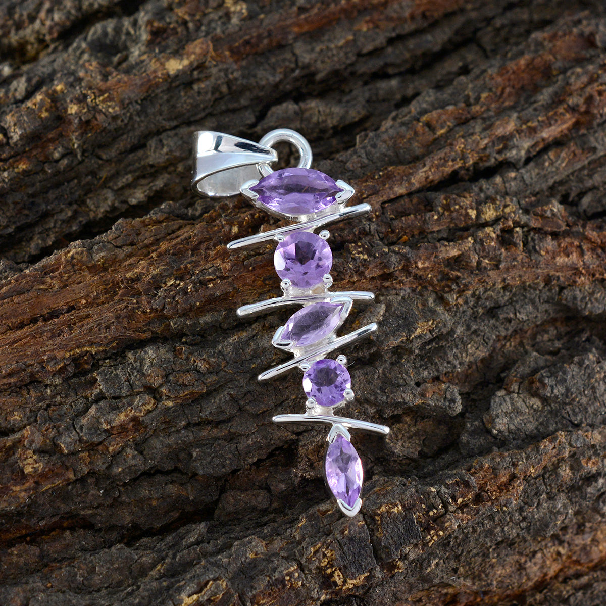 Riyo Beauteous Gems Multi Faceted Purple Amethyst Silver Pendant Gift For Boxing Day