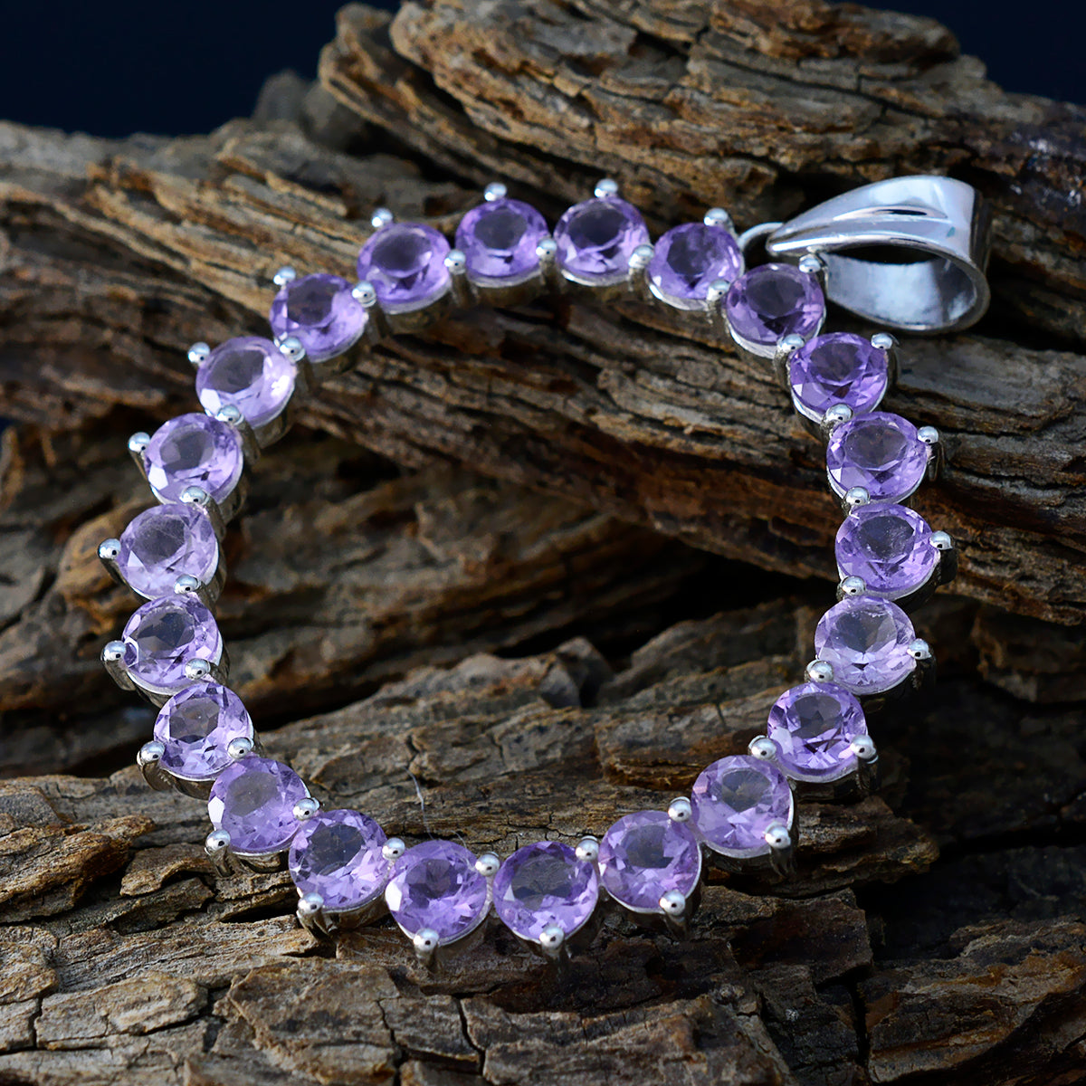 Riyo Lovely Gems runder facettierter violetter Amethyst-Silberanhänger, Geschenk zur Verlobung