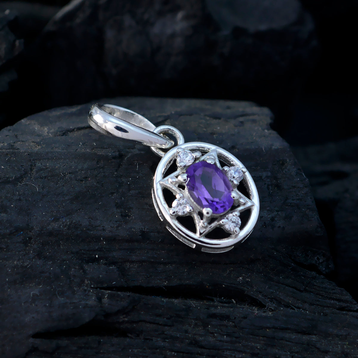 Riyo Tasty Gems Oval Faceted Purple Amethyst Silver Pendant Gift For Engagement