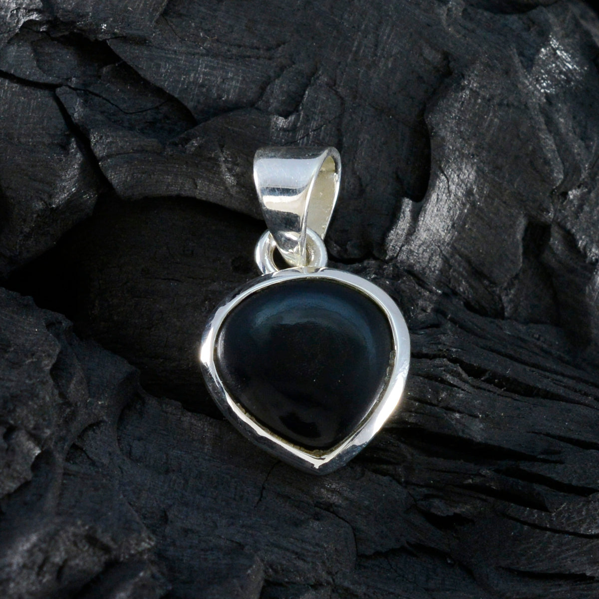 Riyo elegante piedra preciosa corazón cabujón negro ónix negro colgante de plata de ley 931 regalo para el día del maestro