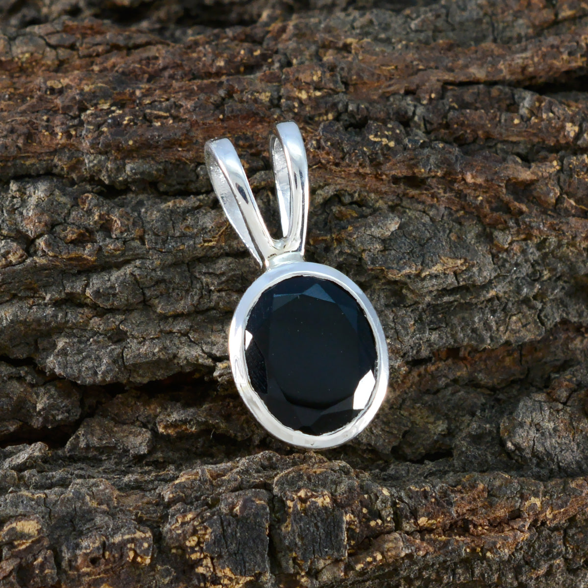 Riyo Graceful Gems runder facettierter Anhänger aus massivem Silber mit schwarzem schwarzen Onyx, Geschenk für Ostersonntag