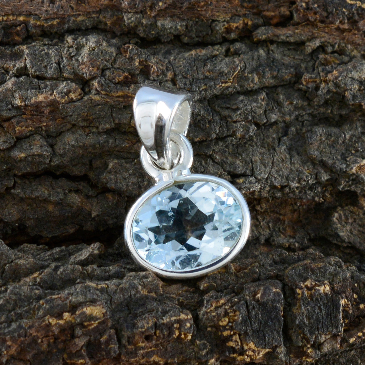 Riyo véritables pierres précieuses ovale à facettes bleu topaze bleue pendentif en argent cadeau pour fiançailles