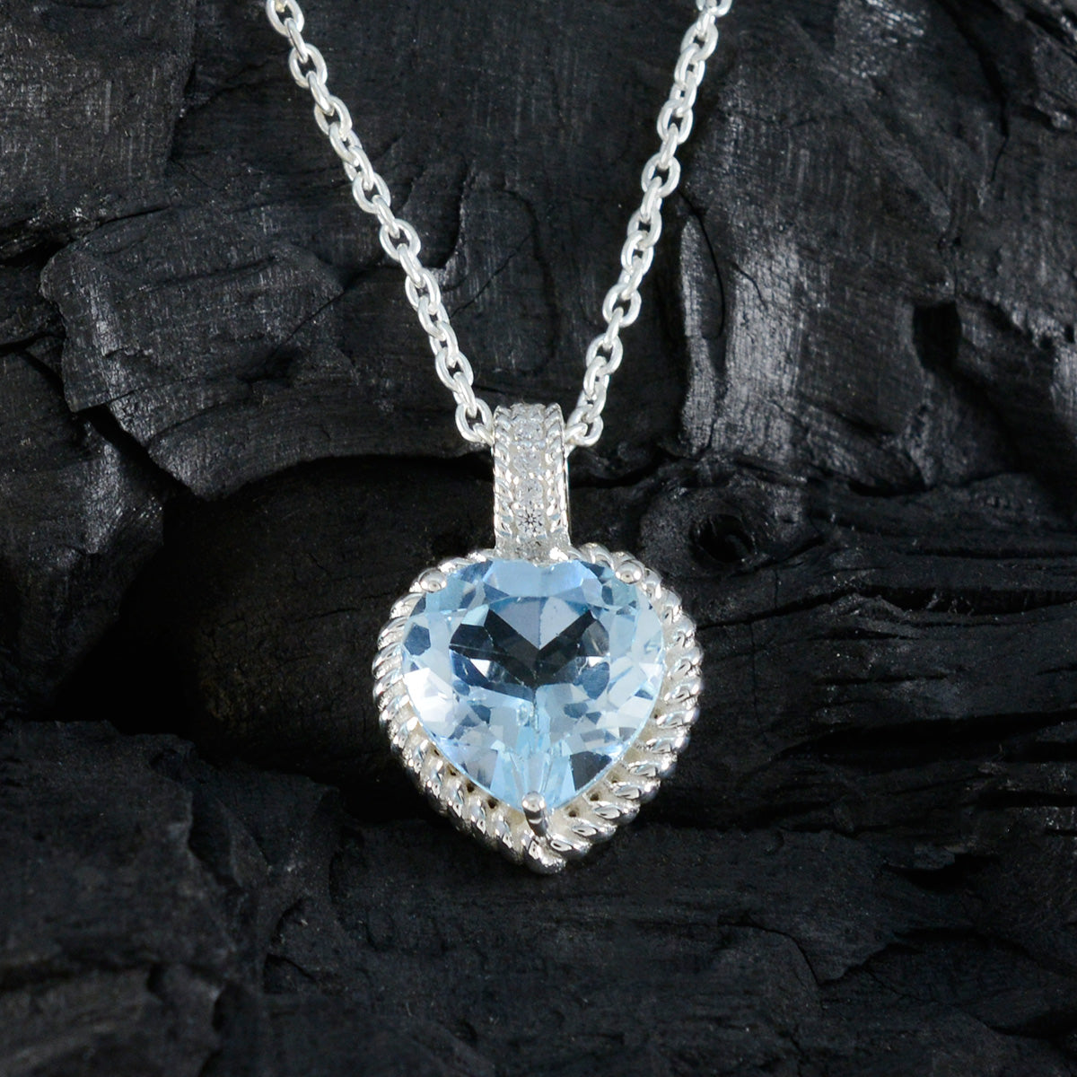riyo simpatiche gemme a forma di cuore sfaccettato con topazio azzurro, ciondolo in argento massiccio, regalo per la domenica di Pasqua
