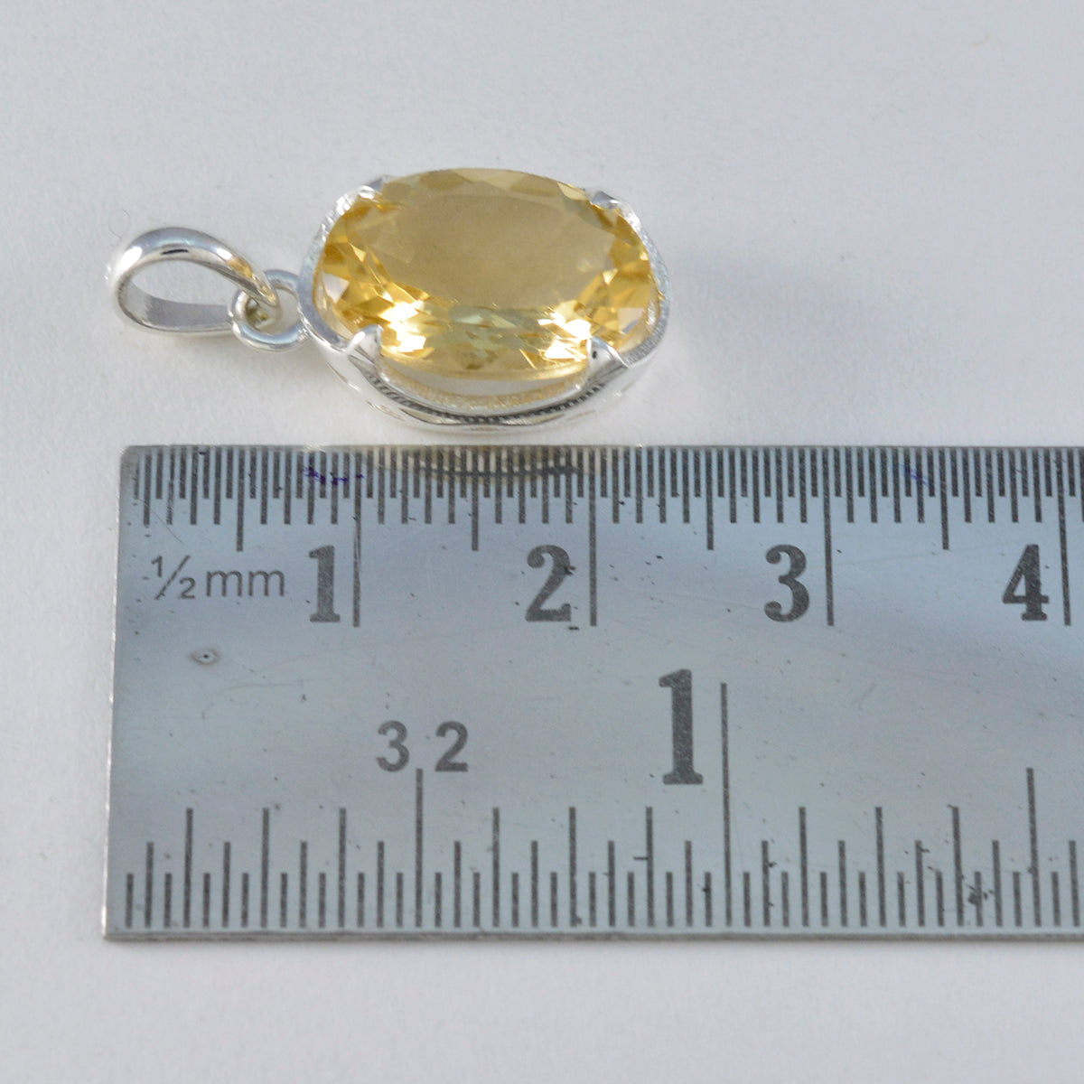 Riyo Irresistible Gems Oval facettierter gelber Citrin-Silberanhänger, Geschenk für Ehefrau