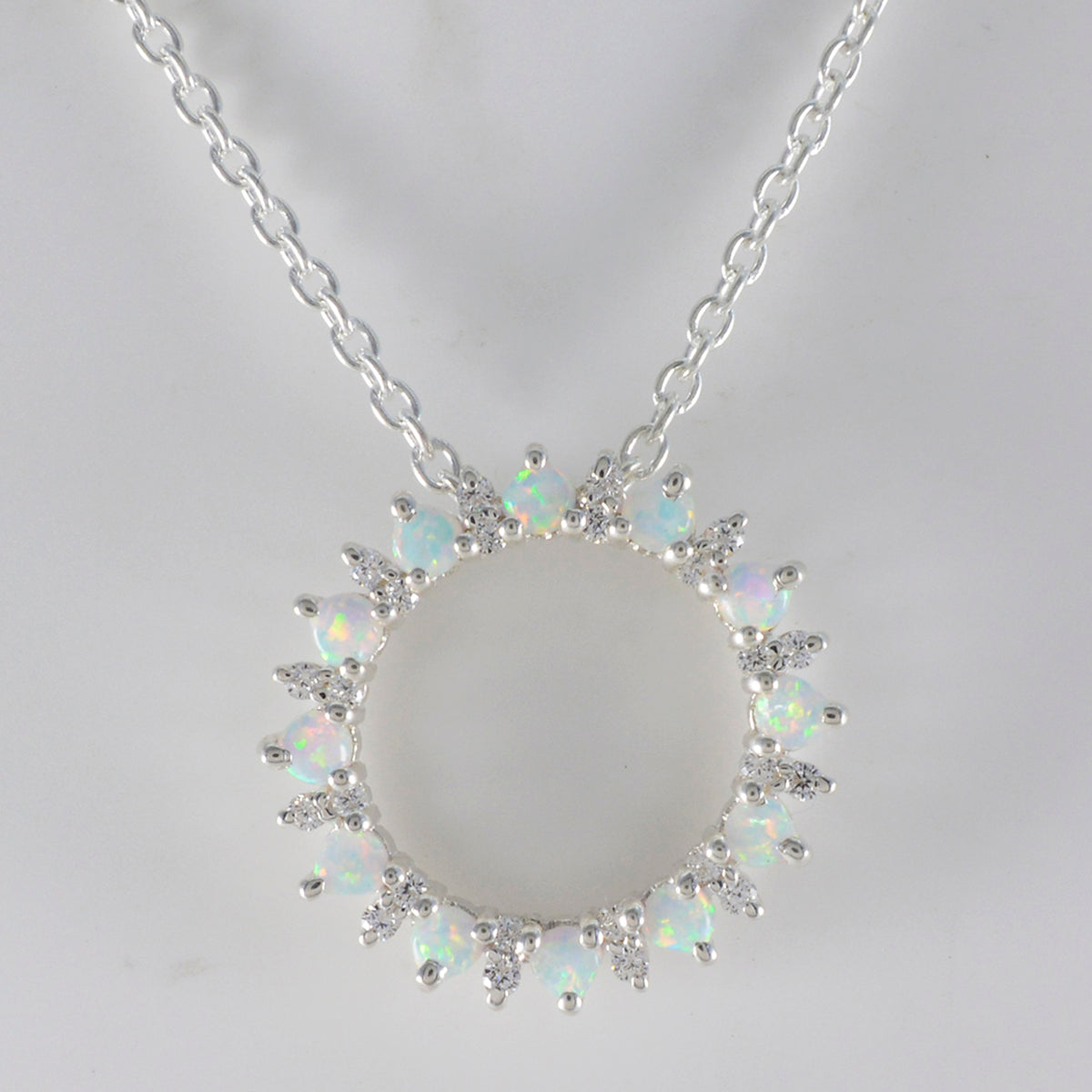 Riyo Fit Gems runder Cabochon-Anhänger aus massivem Silber mit weißem Opal, Geschenk für Ostersonntag