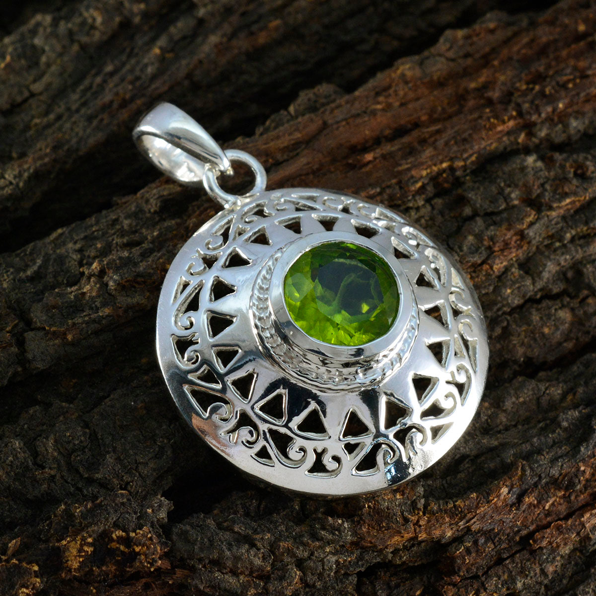 riyo simpatiche gemme rotonde sfaccettate con peridoto verde pendente in argento massiccio, regalo per il Venerdì Santo