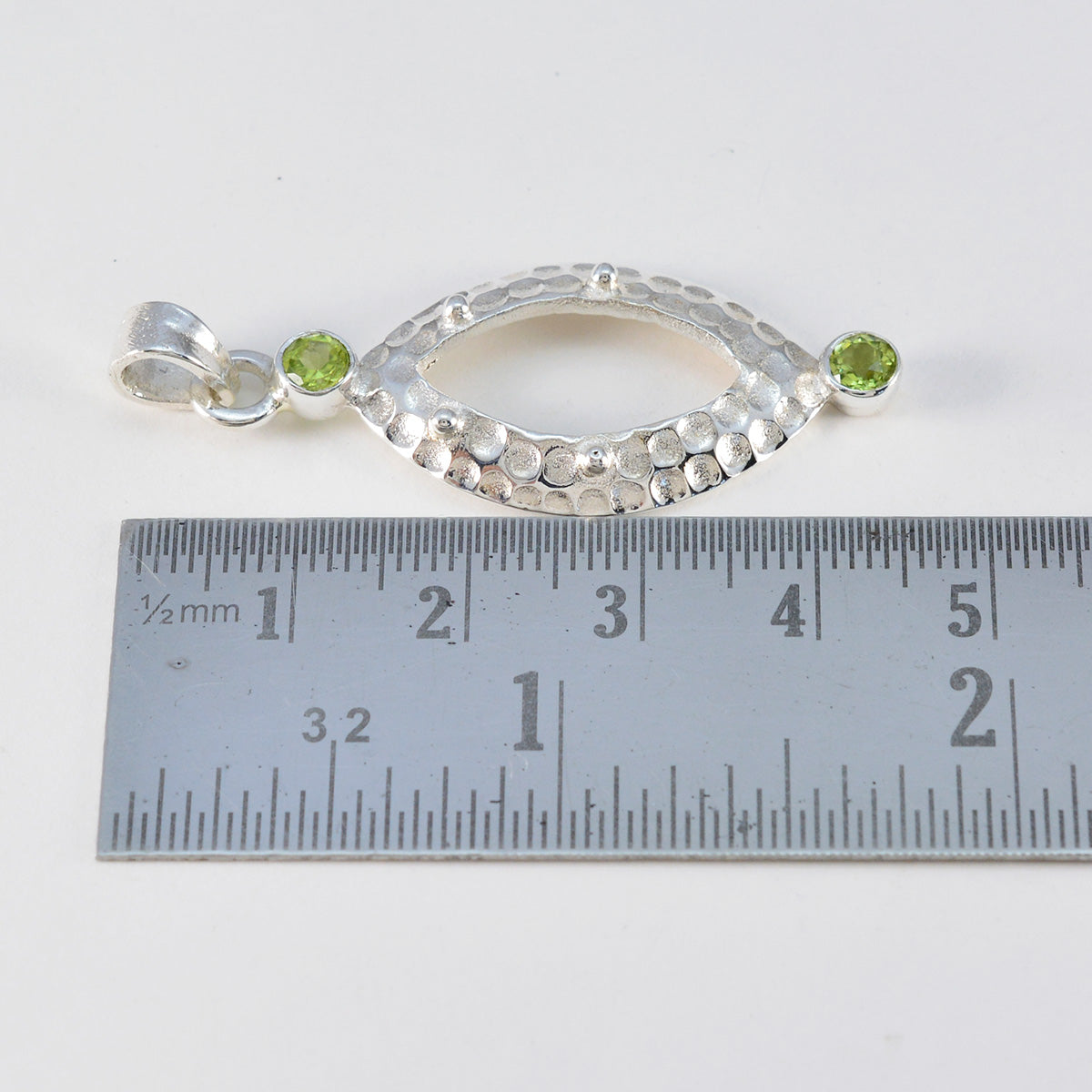 Riyo – pendentif rond en argent péridot vert à facettes, pierres précieuses séduisantes, cadeau pour sœur