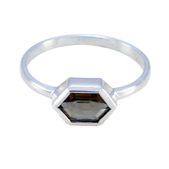Prächtiger Stein-Rauchquarz-Ring aus massivem Silber in Juweliergeschäften online