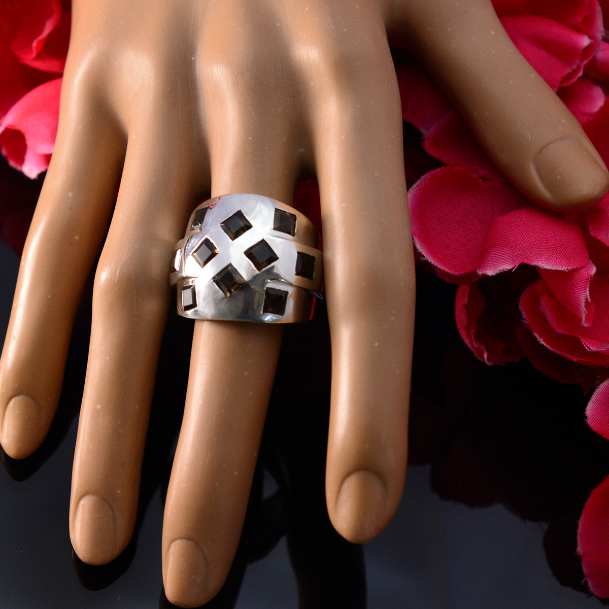 Безупречное кольцо из стерлингового серебра с дымчатым кварцем и драгоценными камнями оптом