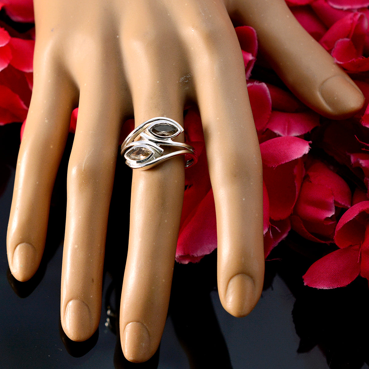 Joyero simétrico para niños con anillo de plata de ley 925 de cuarzo ahumado con gema
