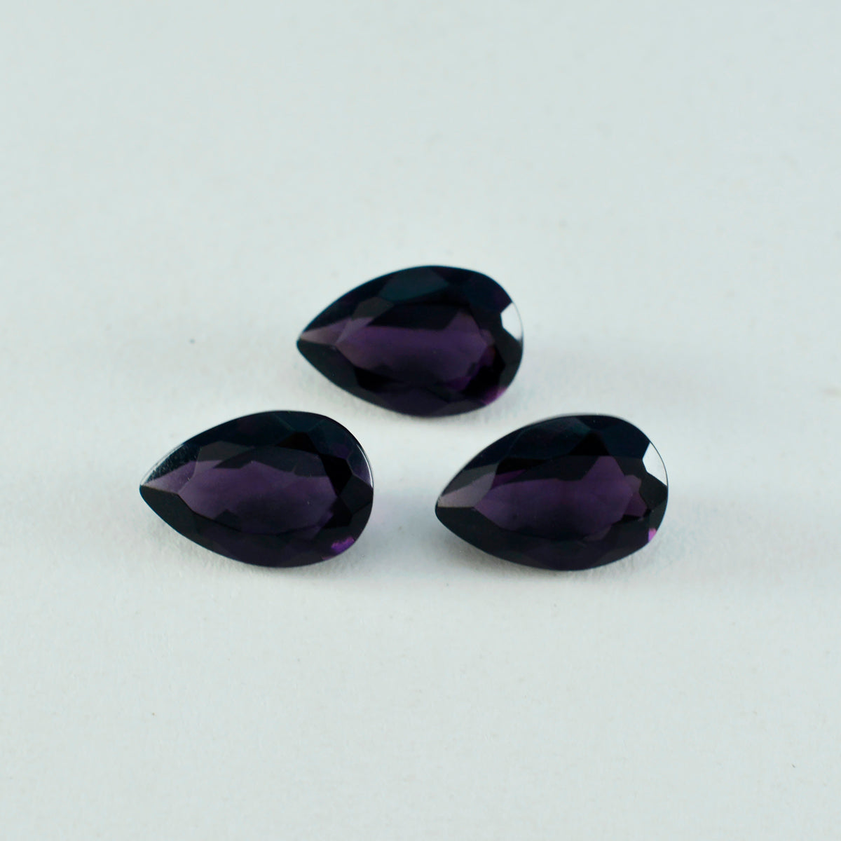 Riyogems 1 Stück lila Amethyst CZ facettiert 7 x 10 mm Birnenform lose Edelsteine in AAA-Qualität