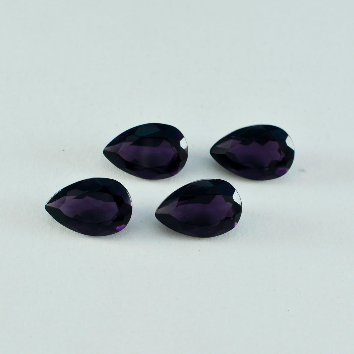 Riyogems 1 Stück violetter Amethyst, CZ, facettiert, 8 x 12 mm, Birnenform, A+-Qualität, lose Edelsteine