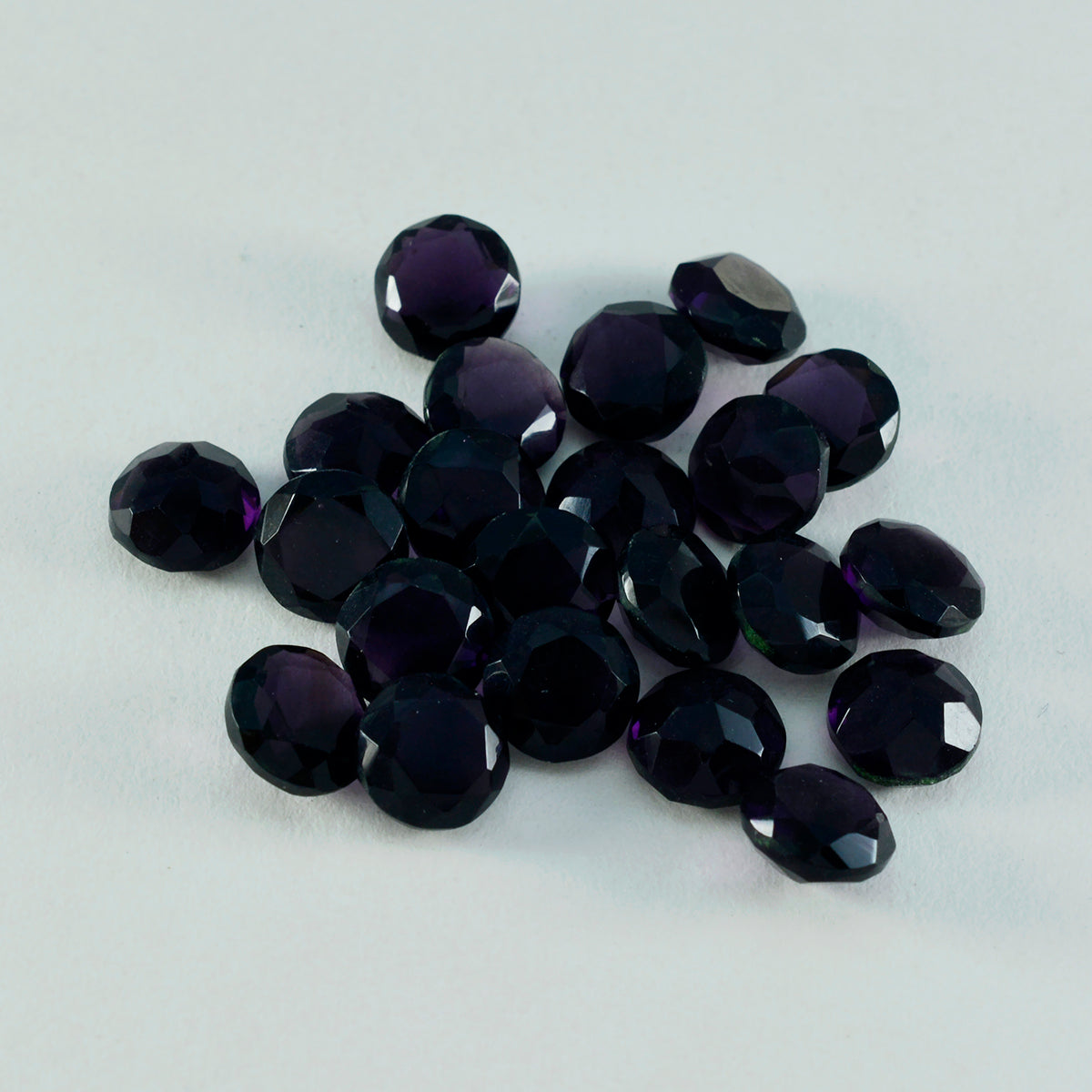 Riyogems 1pc améthyste violette cz facettes 8x8mm forme ronde belle qualité pierre en vrac