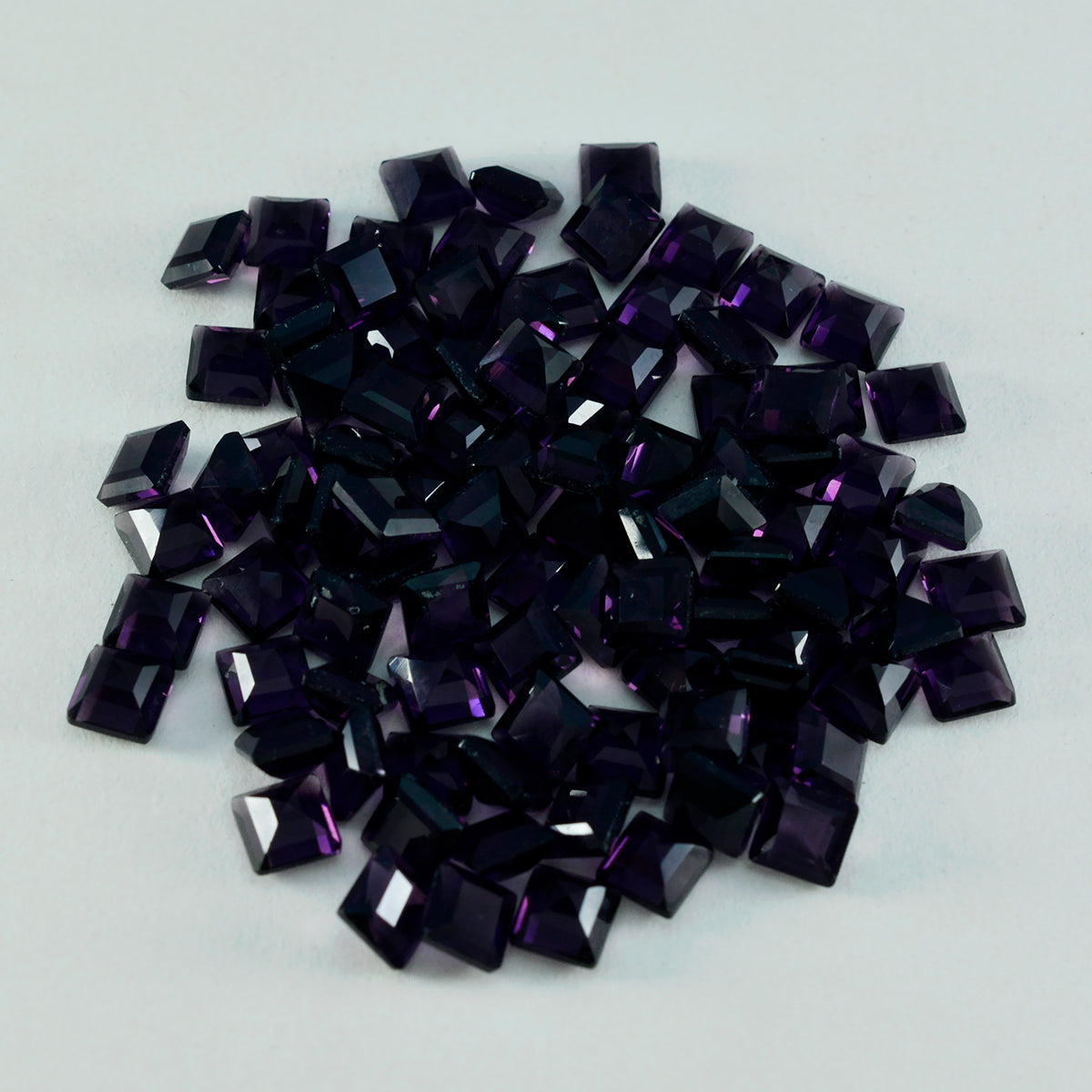Riyogems 1 pièce d'améthyste violette cz à facettes 5x5mm de forme carrée, gemme de merveilleuse qualité