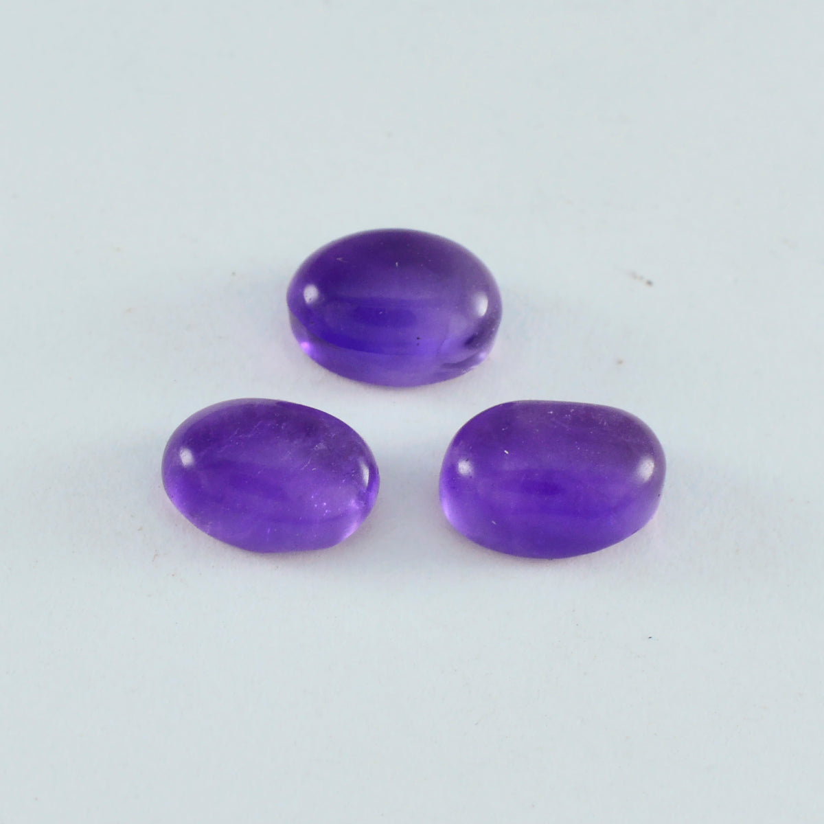 Riyogems 1 Stück lila Amethyst-Cabochon, 7 x 9 mm, ovale Form, attraktive, hochwertige lose Edelsteine